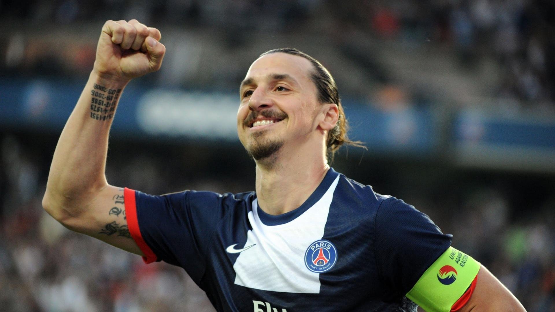 开云体育在线入口-中超联赛场地标准升级引发广泛讨论，中超足球场地标准尺寸图